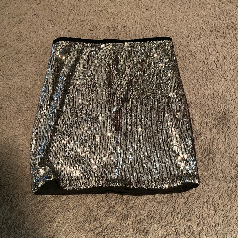 Forever 21 sequin skirt